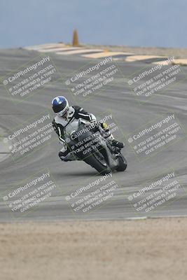 media/Sep-21-2025-Race Pace (Sun) [[98bf33ef95]]/Non Verified/1-Turns 9 and 10 (8am)/